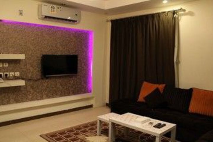 Room 44 of 82