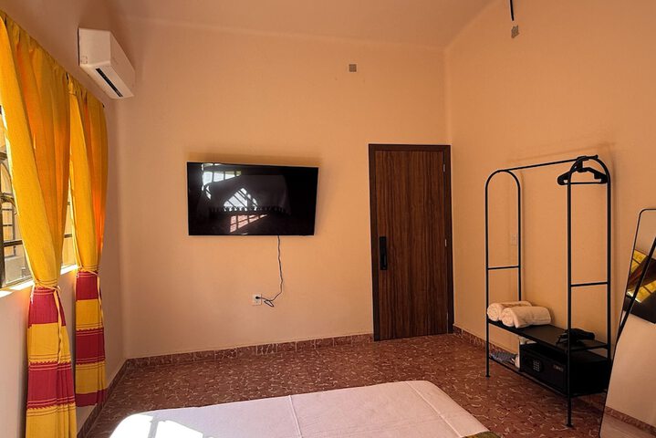 Room 19 of 37