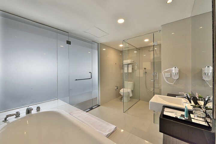 Room 40 of 92