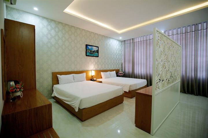 Room 3 of 14