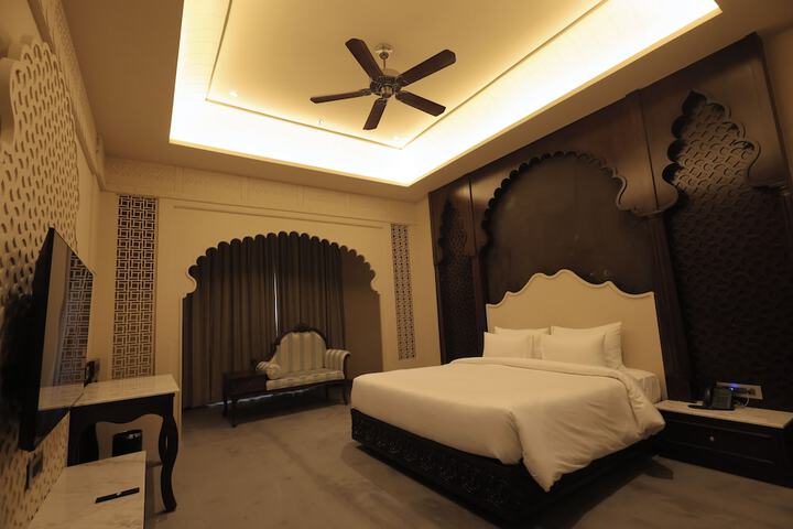 Room 19 of 51