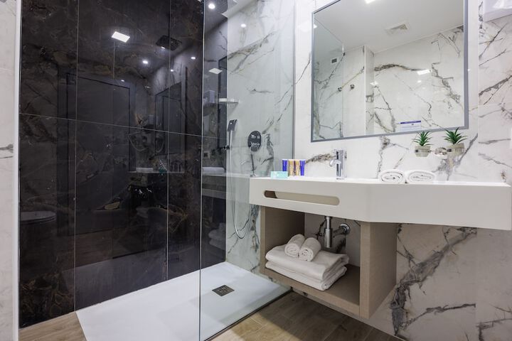 Clean Restrooms