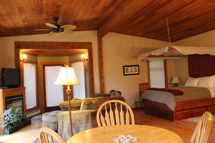 Room 15 of 34