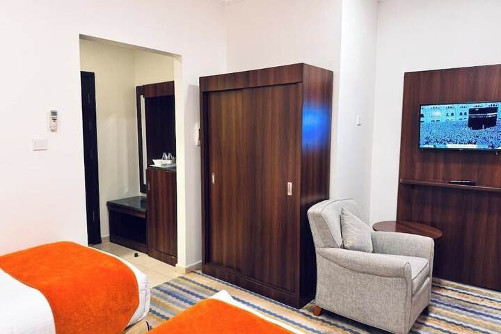 Room 10 of 23
