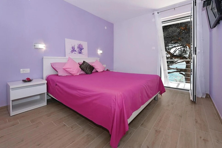 Amazing Home in Rogoznica With Wifi and 4 Bedrooms