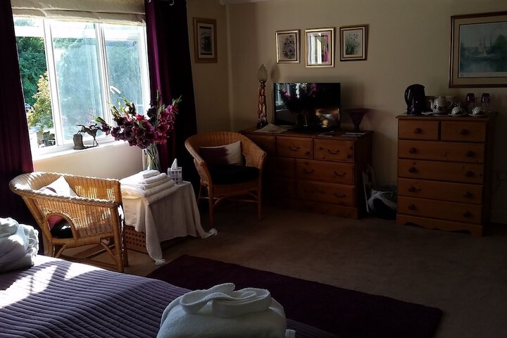 Room 6 of 53
