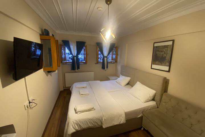 Room 17 of 21