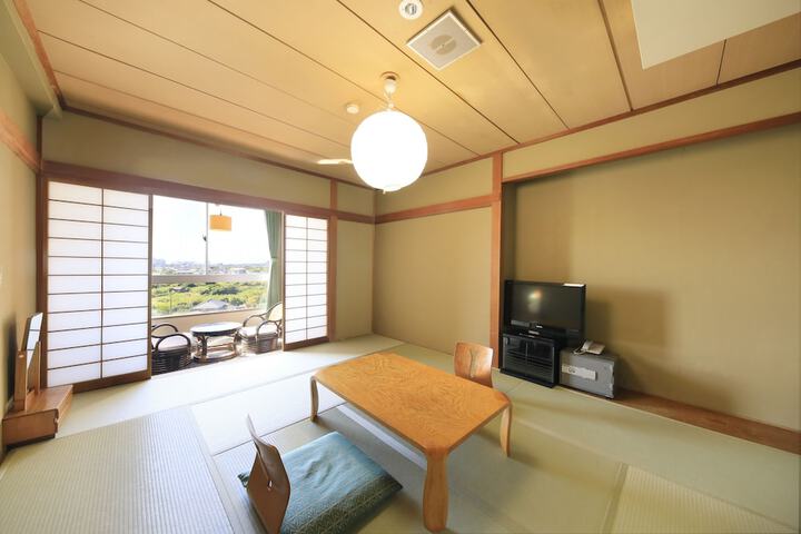 Room 17 of 66