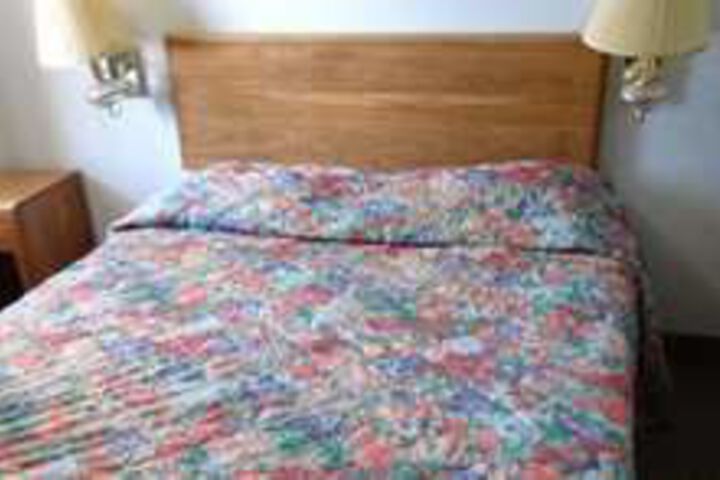 Image of Budget Inn Sparta