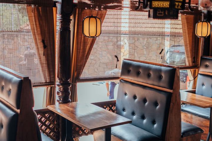 Lounge 55 of 67