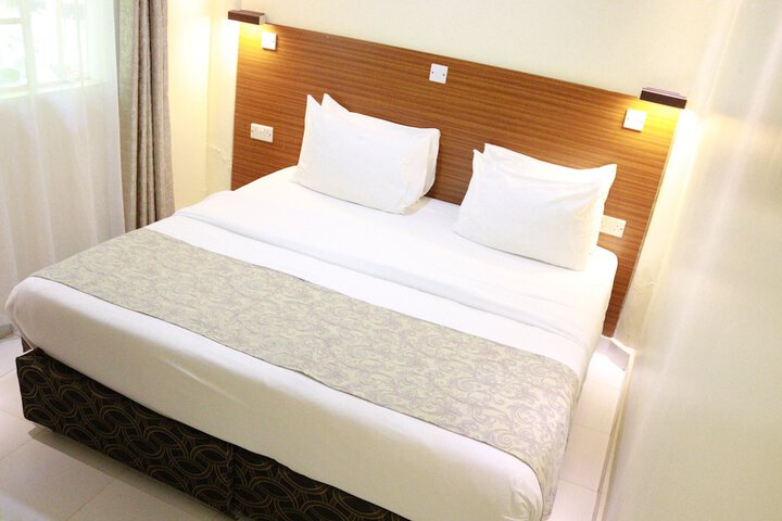 Room 3 of 41