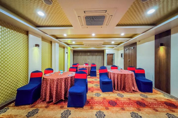 Ballroom/Hall 40 of 48