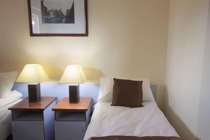 Room 7 of 23