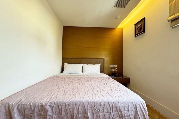 Room 58 of 160