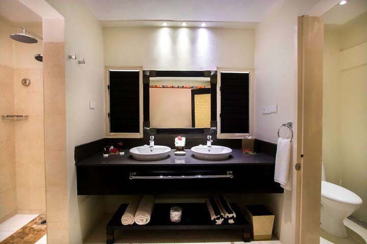 Room 53 of 280