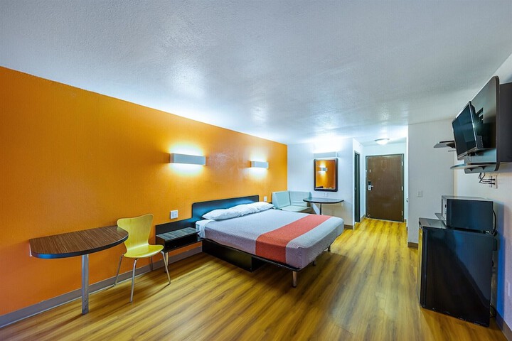 Room 19 of 45