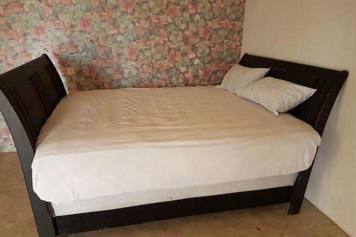 Room 2 of 13