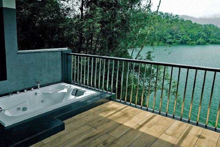 Terrace/Patio 134 of 138
