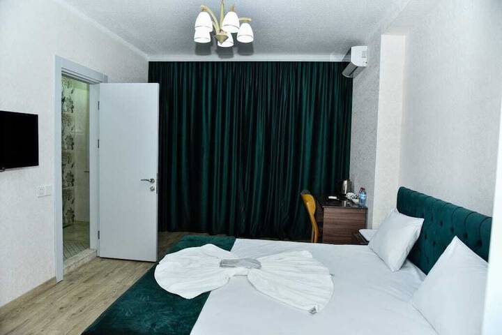 Room 2 of 26