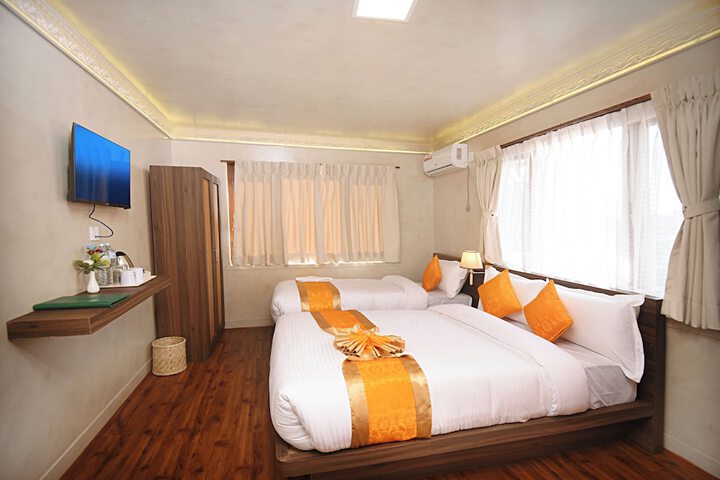 Room 10 of 24