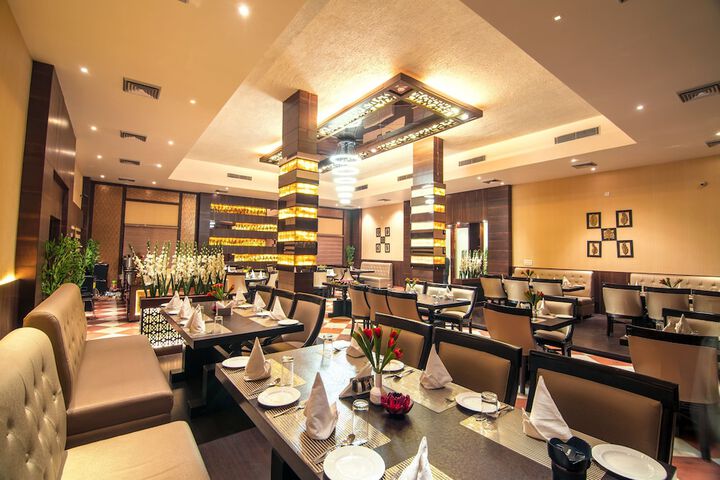 Dining Photos