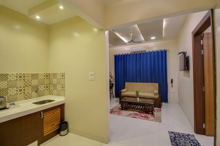 Room 7 of 65