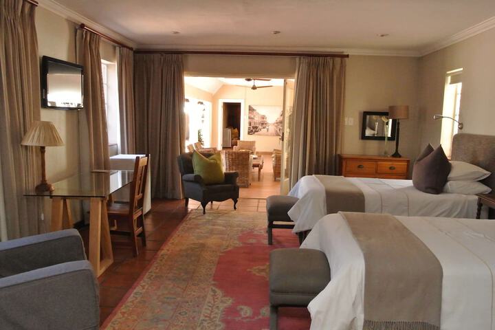 Room 27 of 64