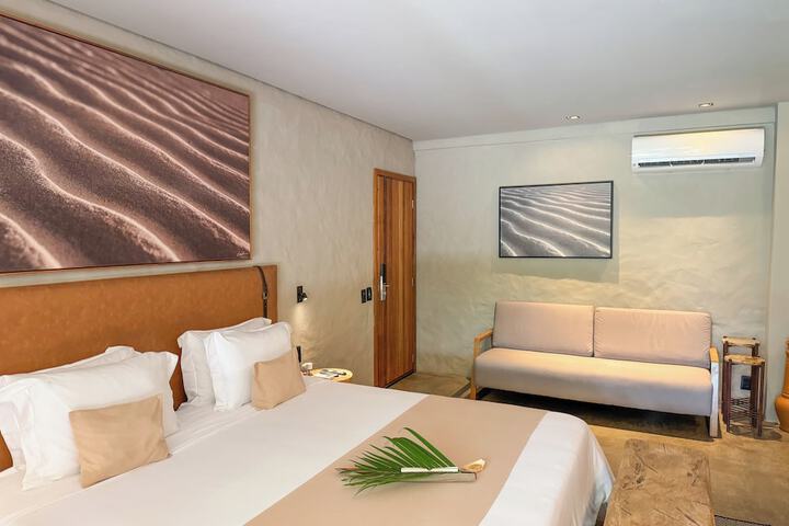 Room 21 of 110