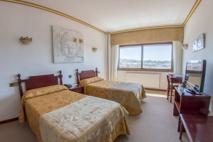 Room 11 of 43
