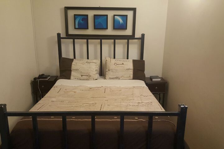 Room 10 of 35