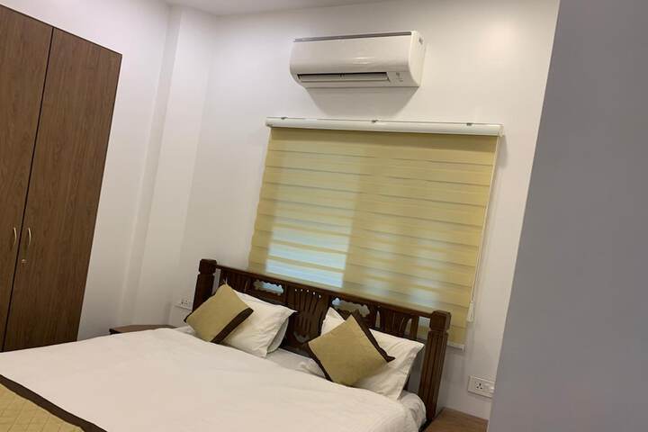 Room 28 of 44