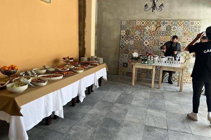 Dining 60 of 162