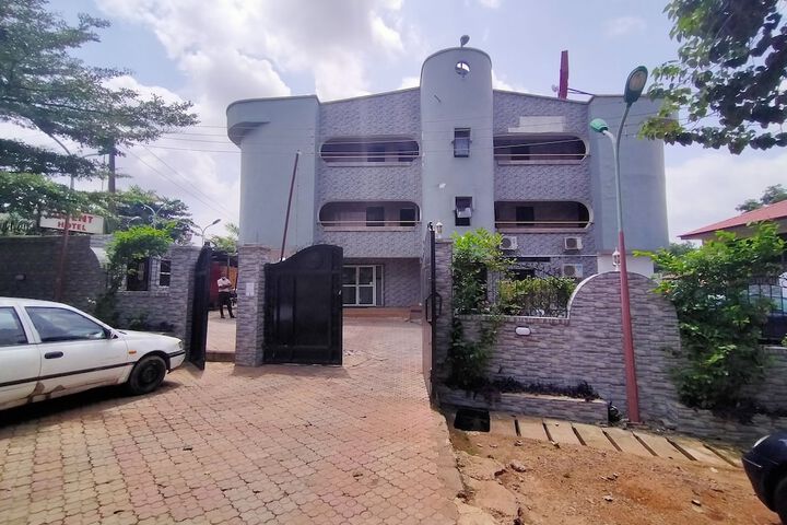 Orient Hotel & Plaza