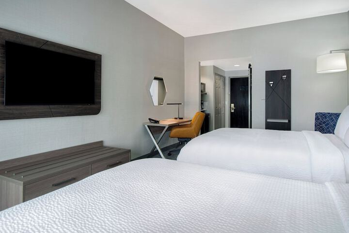 Room 9 of 53