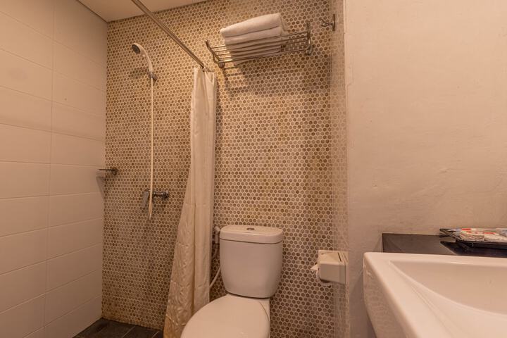 Room 30 of 43