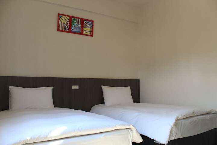 Room 30 of 48