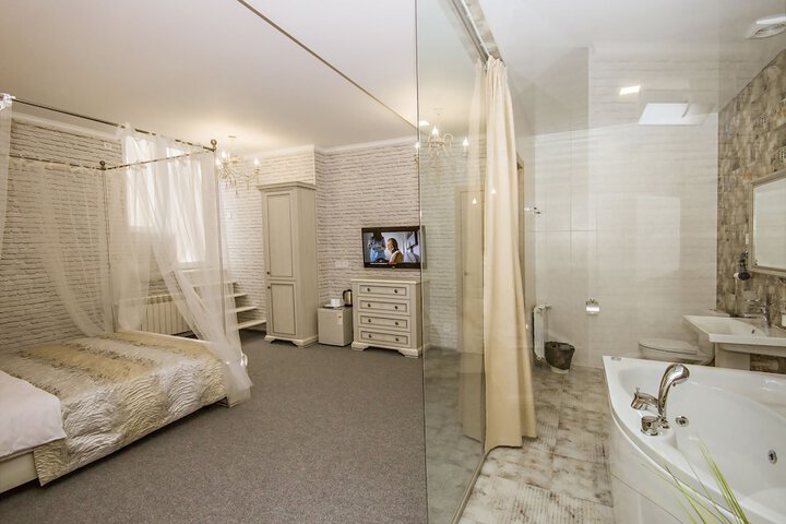 Room 36 of 67