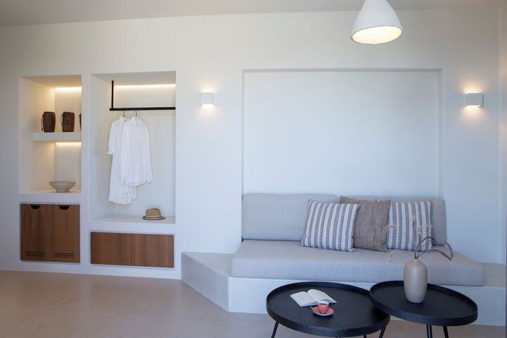 Room 5 of 189