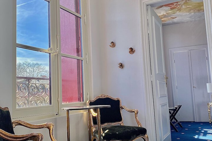 Room 20 of 49