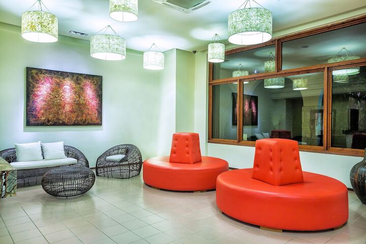Guest Lobby
