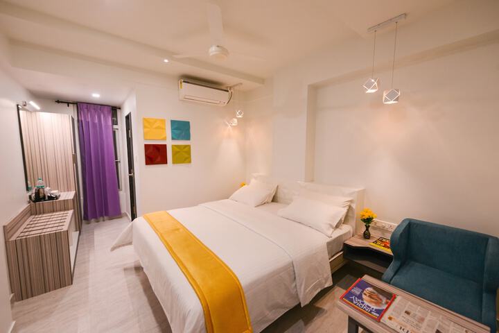 Room 8 of 20