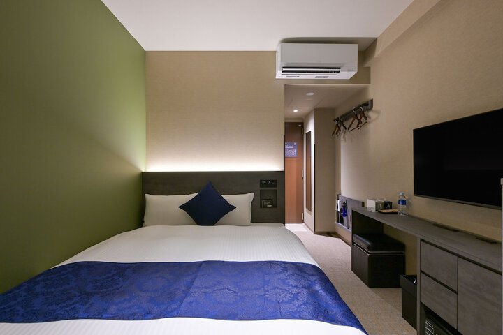 Room 6 of 29
