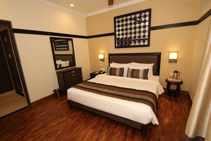 Room 4 of 22