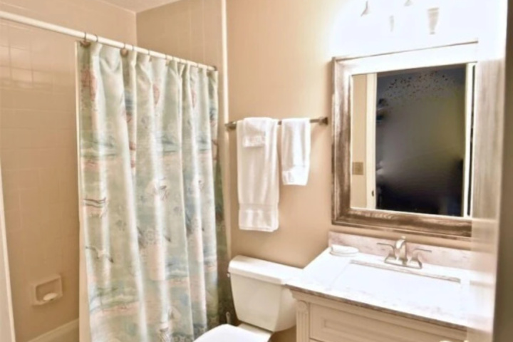 Seawinds 77 - Remodeled Sea Winds 2 Bedroom Steps to the Pool Lagoon View