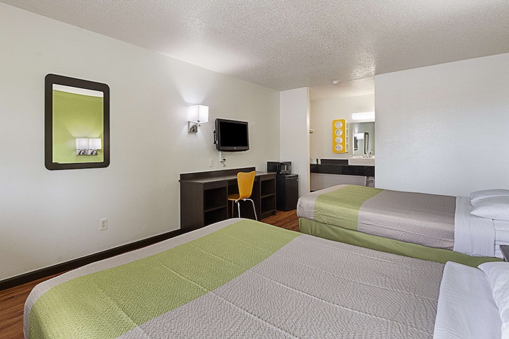 Room 7 of 22