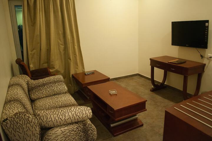 Room 12 of 35