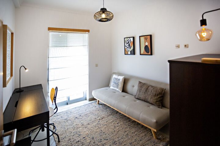 Room 3 of 16