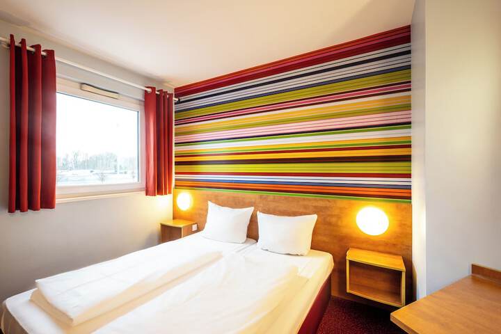 Room 15 of 86