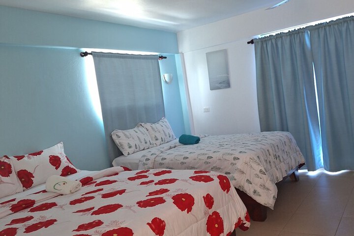 Room 5 of 10