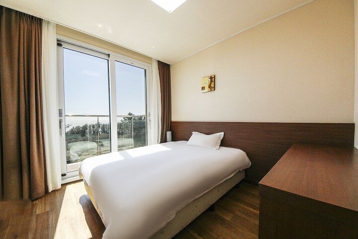 Room 21 of 58